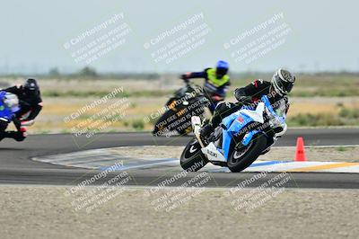 media/Apr-18-2025-TrackDaz (Fri) [[45f5874c44]]/C Group/Session 1 (Turn 7)/